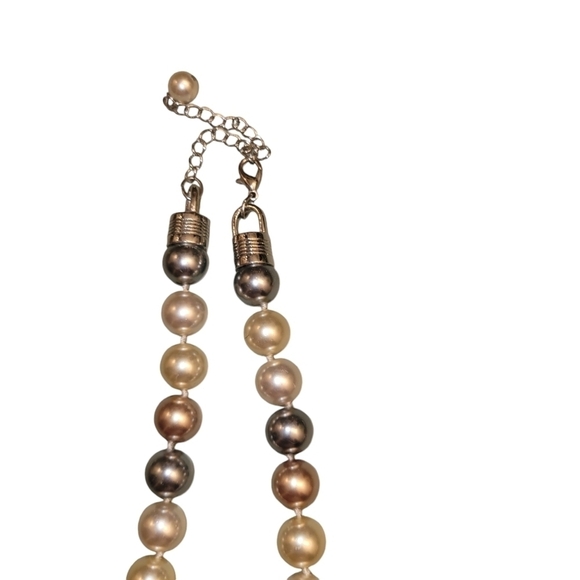 Faux Pearl Necklace Adjustable 18" Multiple Colors 11 mm - Picture 2 of 2